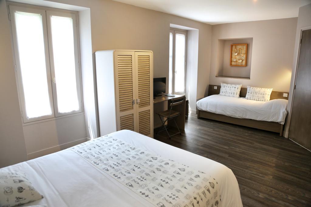 Hotel Logis La Garissade Murat Exterior foto
