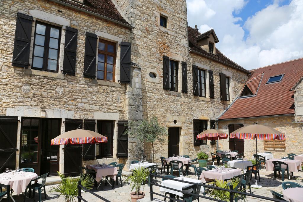 Hotel Logis La Garissade Murat Exterior foto
